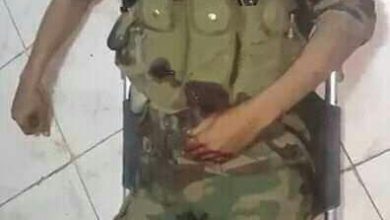 صورة اغتيال أحد جنود الجيش وسط مدينة تعز