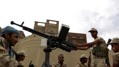 صورة الحوثيون نادمون على قبول “استوكهولم” ويشكون من “نفق مظلم”