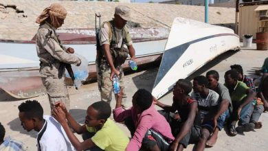 صورة قوات خفر السواحل تضبط مجموعة من المهاجرين الغير شرعيين بسواحل حضرموت