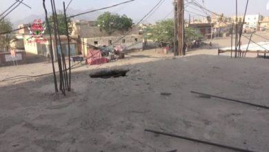 صورة الحديده : مليشيات الحوثي الإرهابية تقصف منازل المواطنين في حيس