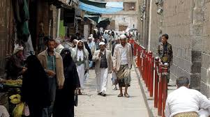 صورة مواطنون يجوبون شوارع صنعاء اليمنية بحثاً عن أبنائهم المختطفين”تقرير”