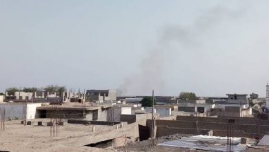 صورة الحوثيون يقصفون الأحياء السكنية جنوب التحيتا بالحديدة اليمنية