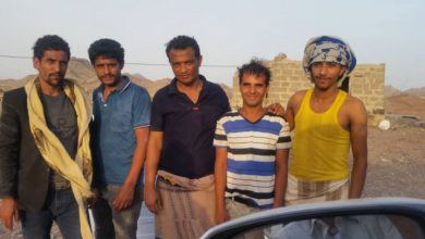 صورة ضبط مجموعة من #اليمنيين قادمين من جبوتي هل يحملون كورونا معهم؟