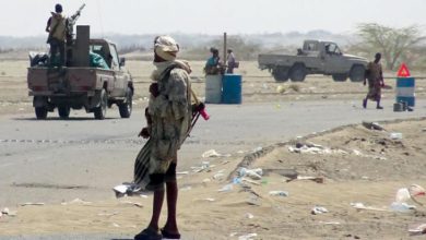 صورة اشتعال الصراع بين قادة مليشيات الحوثي على «المسروقات»