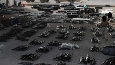 صورة الخارجية الأمريكية تنشر صور شحنة أسلحة إيرانية كانت في طريقها للحوثيين