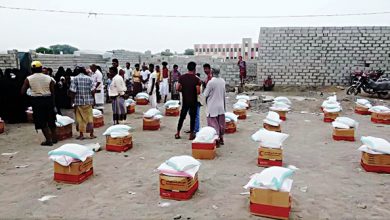 صورة هلال الإمارات يواصل توزيع المساعدات الإنسانية في الساحل الغربي