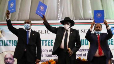 صورة برعاية إماراتية.. السودان يوقع اتفاق سلام تاريخياً