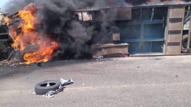 صورة #شبوة.. احتراق ناقلة وقود في #رضوم” وهذا هو السبب”
