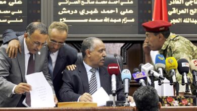 صورة توجه حوثي للإطاحة بالراعي من رئاسة البرلمان