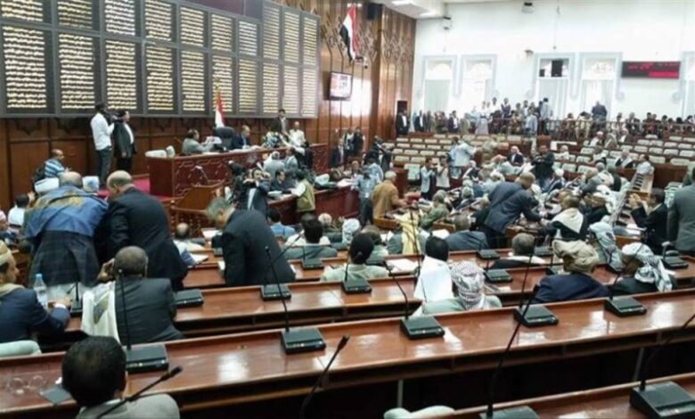 مليشيا الحوثي تشترط استقالة الهيئة الرئاسة لفتح البرلمان