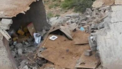 صورة #الضالع.. مقتل مواطن وتدمير منزل بقصف مدفعي لمليشيا #الحوثي في #مريس