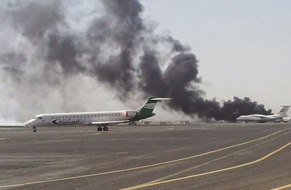 غارات على مطار صنعاء(1)