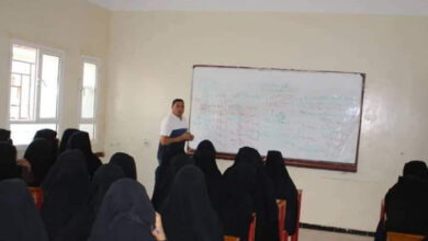 صورة خليفة الإنسانية تقيم دروس تقوية لطلاب الثانوية في سقطرى