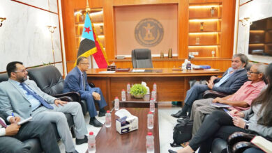 صورة الخُبجي يناقش مع مدير مكتب المبعوث الأممي في #عدن الصعوبات التي تواجه تنفيذ ما تبقى من اجراءات #اتفاق_الرياض
