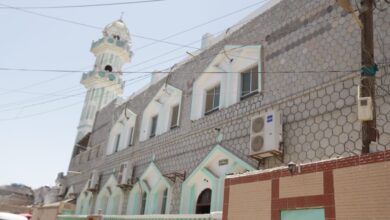 صورة فريق مبادرة هويتي يزور عدد من المعالم التاريخية في الشيخ عثمان ودار سعد (صور)