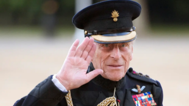 صورة توفى صباح اليوم الجمعة عن عمر 99 عام .. تعرف على سيرة الأمير فيليب.. ثالث أكبر المعمرين بالأسرة الملكية البريطانية
