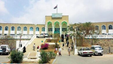 صورة توقف العمل في مستشفى الثورة بتعز اليمنية” لهذا السبب”