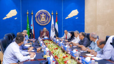 صورة الرئيس القائد عيدروس الزُبيدي يلتقي بأعضاء الهيئة الأكاديمية الجنوبية