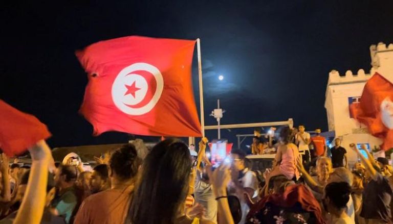 158 075016 tunisia arab support people demands 700x400
