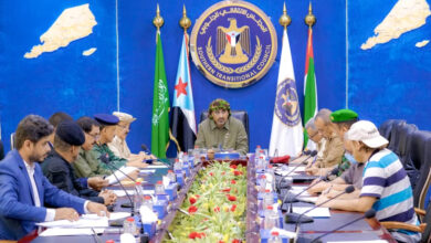 صورة الرئيس القائد #عيدروس_الزُبيدي يترأس الاجتماع الدوري للقيادات العسكرية والأمنية