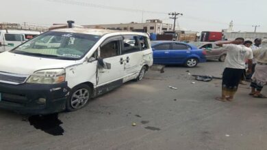 صورة إصابة شخص بحادث مروري بالعاصمة عدن