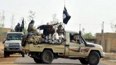 صورة مصرع اثنين من عناصر تنظيم القاعدة بغارة أمريكية