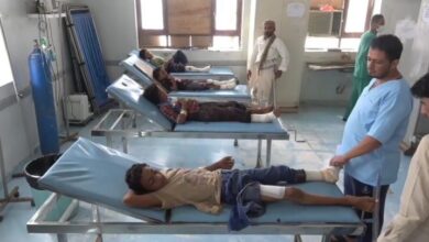 صورة إصابة 15 مدنياً جراء إنفجار لغم من مخلفات #الحوثيين جنوب #الحديدة اليمنية