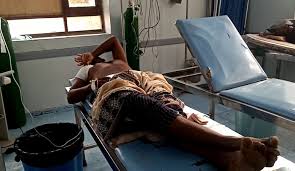 صورة إصابة مواطن بنيران المليشيات الحوثية في #حيس اليمنية