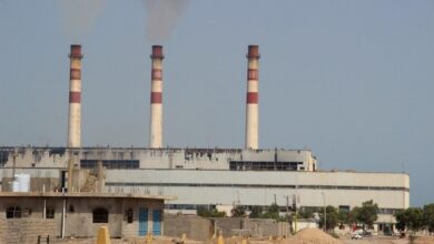 صورة جهود مشتركة تنجح بتأمين ألفي طن لمحطات كهرباء عدن