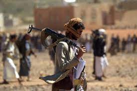 صورة الحوثيون يمهلون تجار وأهالي بيحان شهرا للتخلص من هذا النقود