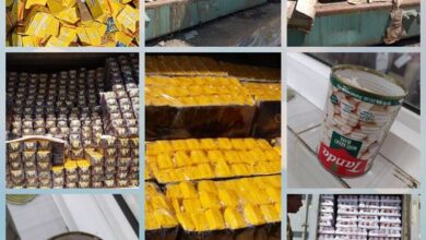 صورة رفض وإتلاف منتجات متنوعة مخالفة في العاصمة عدن