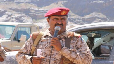 صورة في حوار مع وكالة إماراتية.. العميد علي الكليبي : الجيش اليمني يدار بطريقة حزبية