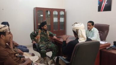 صورة الشقي يلتقي بقائدي المقاومة و الحزام الأمني في المنطقة الوسطى