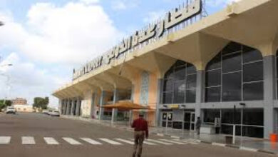 صورة الزغلي: الهجمات المتواصلة على المطار لن تثنينا ..ومطار عدن مفتوح امام الملاحة الجوية