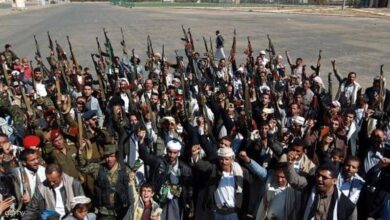 صورة شبوة.. الحوثيون ينقلون وجهاء بيحان للقاء قادة المليشيا في صنعاء