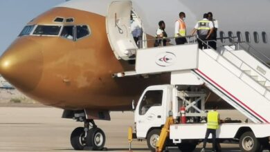 صورة وفقا لتوجهات وزارة النقل لاستقطاب شركات الطيران..”سيف آير” تدشن أولى رحلاتها إلى عدن