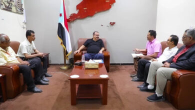 صورة اللواء بن بريك يلتقي عدداً من أعضاء الجمعية الوطنية في محافظة #لحج