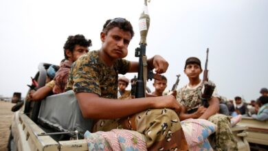 صورة مصرع قياديين حوثيين بغارة جوية للتحالف في بمديرية حيس جنوب الحديدة اليمنية