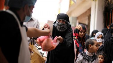 صورة تفاقم المعاناة الإنسانية جراء تردي الأوضاع المعيشية في اليمن