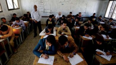 صورة تحذيرات من استمرار مليشيا الحوثي بتحريف مناهج التعليم في مناطق سيطرتها