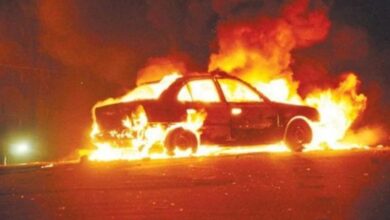 صورة الحوثيون يعلنون حالة الطوارئ في محافظة إب عقب إحراق مواطنين سيارات تابعة لقادة المليشيات