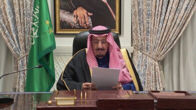 صورة الملك سلمان: دعم إيران لميليشيا الحوثي الإرهابية يطيل أمد الحرب ويفاقم الأزمة الإنسانية
