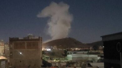 صورة مصرع عميد طيران الحوثي بغارات للتحالف على صنعاء