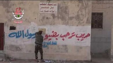صورة شاهد بالفيديو.. دخول ألوية العمالقة الجنوبية مدينة حريب وتحريرها من مليشيات الحوثي