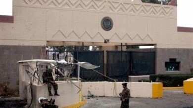صورة مساع أمريكية حثيثة للإفراج عن بقية موظفيها المحتجزين لدى الحوثيين