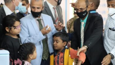صورة بحضور بحيبح ولملس والشبحي.. تدشين حملة التطعيم ضد شلل الأطفال في العاصمة عدن