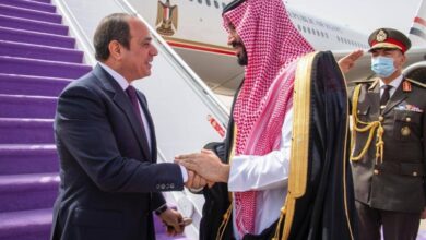 صورة الرئيس المصري يصل السعودية في زيارة رسمية