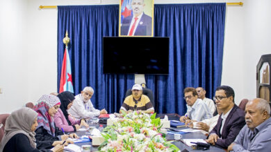صورة اللجنة الاقتصادية العليا للمجلس الانتقالي تعقد اجتماعاً استثنائياً برئاسة الدكتور متاش