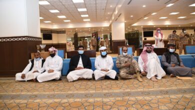 صورة ناشطون سعوديون يتفاعلون مع صورة لمطلق الأزيمع برفقة قادة ألوية العمالقة الجنوبية