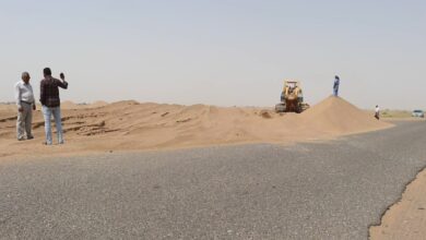 صورة إطلاق حملة إزاحة الرمال في لحج